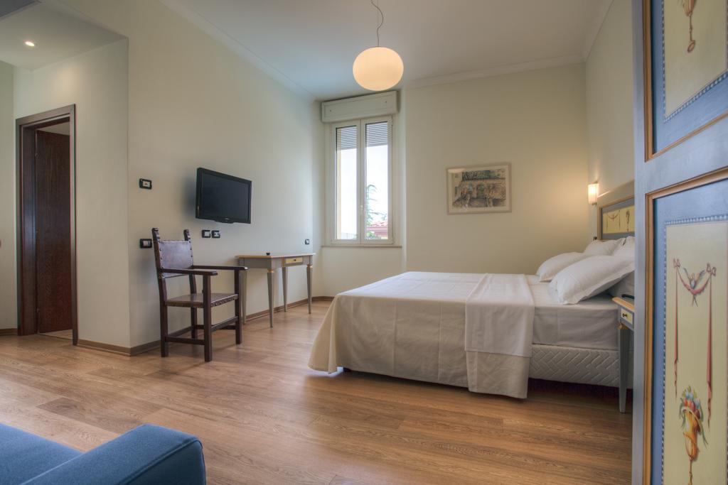 Hotel Il Duca Del Montefeltro Pennabilli Habitación foto
