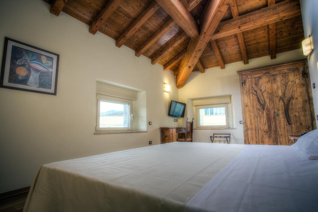 Hotel Il Duca Del Montefeltro Pennabilli Habitación foto