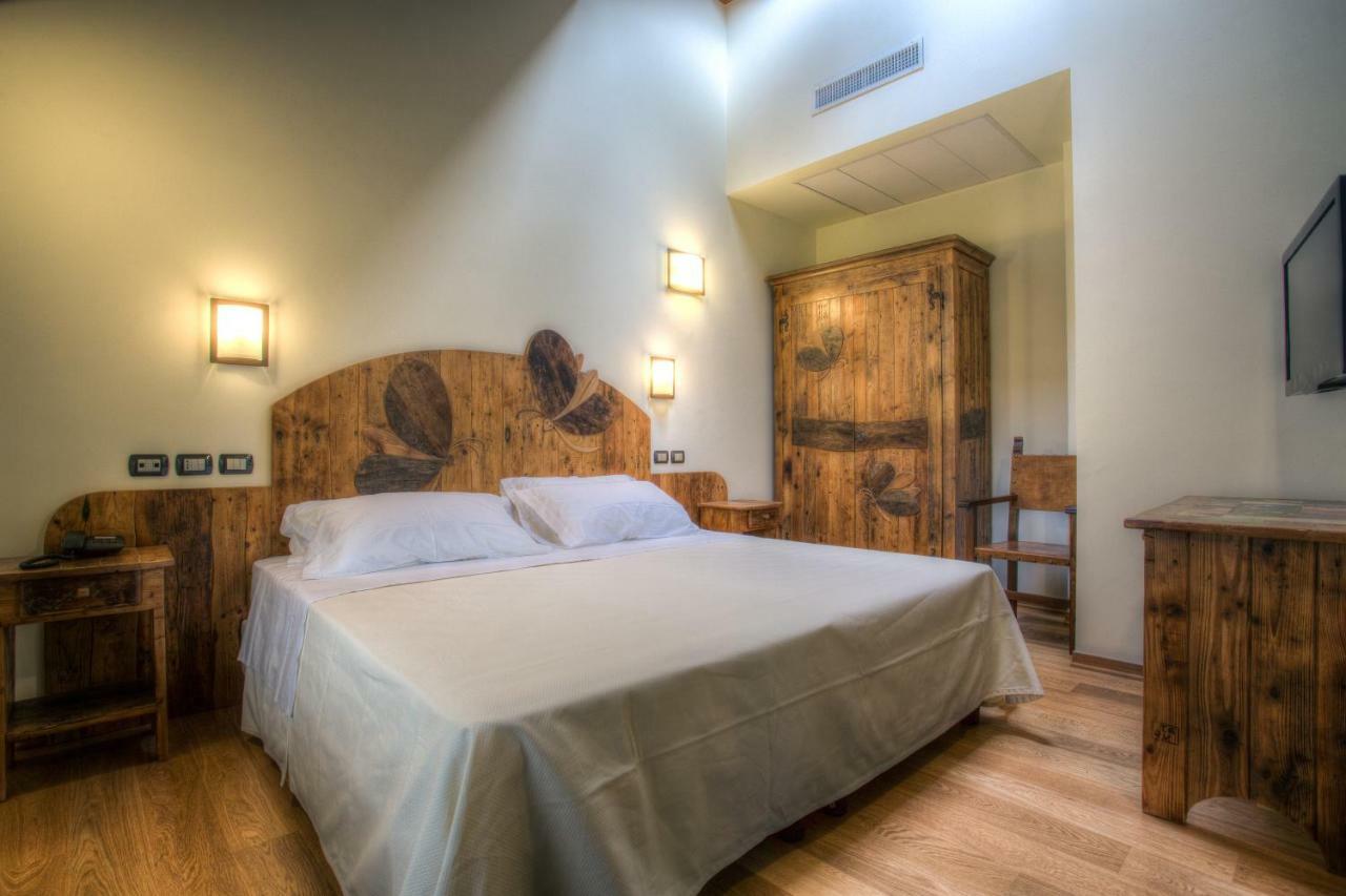 Hotel Il Duca Del Montefeltro Pennabilli Exterior foto
